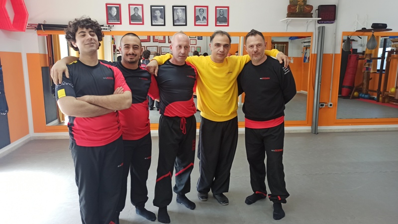 kung fu academy di Sifu Salvatore Mezzone, arti marziali wing chun, weng chun, wing tsun, tai chi quan, chi kung, sanda e sport dacombattimento, shaolin cina.jpg (1)